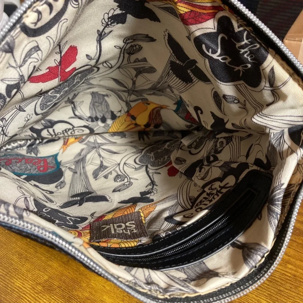 The Sak Black Leather Foldover Crossbody Bag Floral Bird Print Lining‎ No Strap